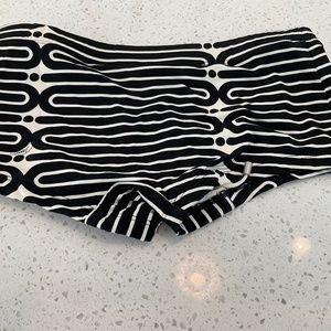 Mr Turk Mens Swimsuit Size M Black & cream